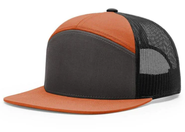 7‑Panel Flat‑Bill Trucker Hats with Engraved Patches for Modern, Brand‑Forward Merch