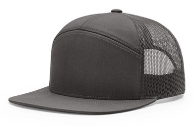 7‑Panel Flat‑Bill Trucker Hats with Engraved Patches for Modern, Brand‑Forward Merch
